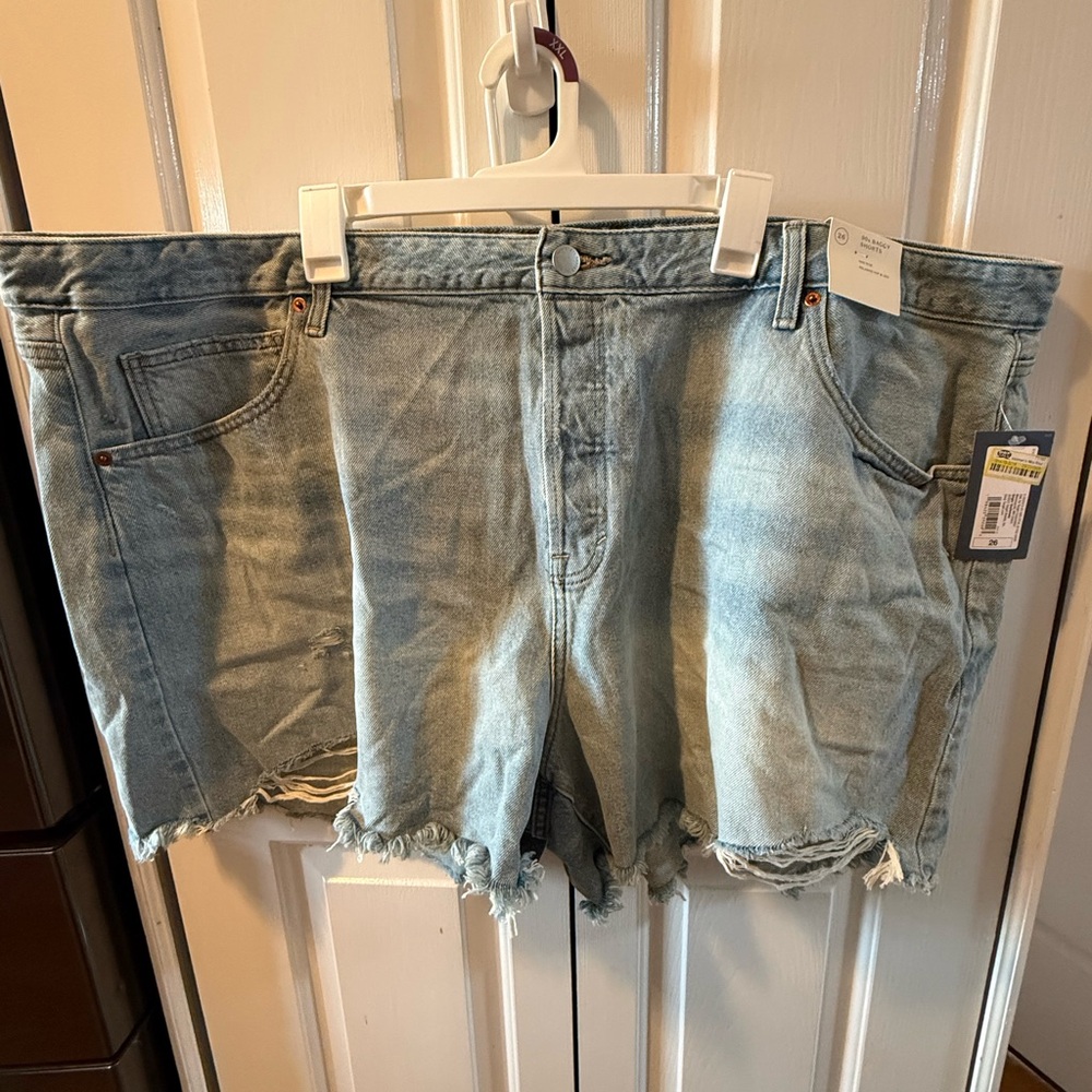 Universal Thread Womens Mid Rise 90s Baggy Jean Shorts Size 26 Light
Wash NEW